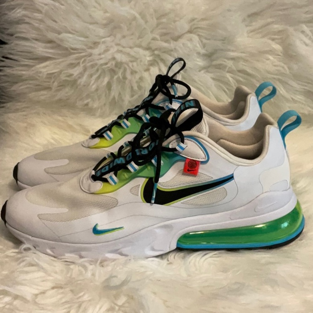 Nike Men's Sneakers - White, Blue, and Yellow